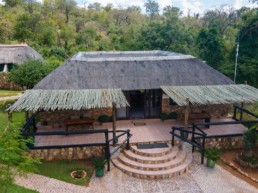 Erlebe unvergessliche Begegnungen mit wilden Tieren in unserer Safari Lodge.
